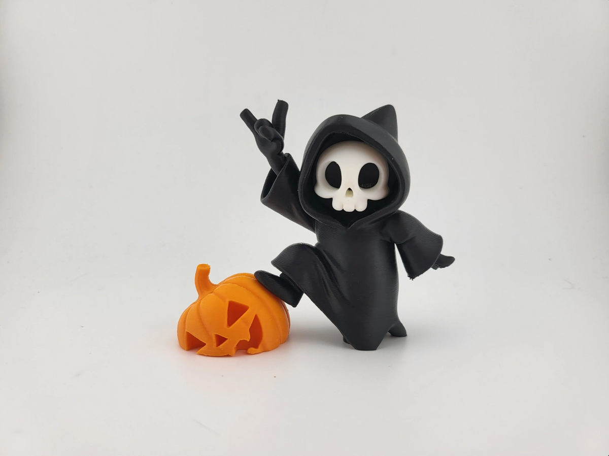 Niedliche Totenkopf Figur mit Kürbis – Halloween Deko
