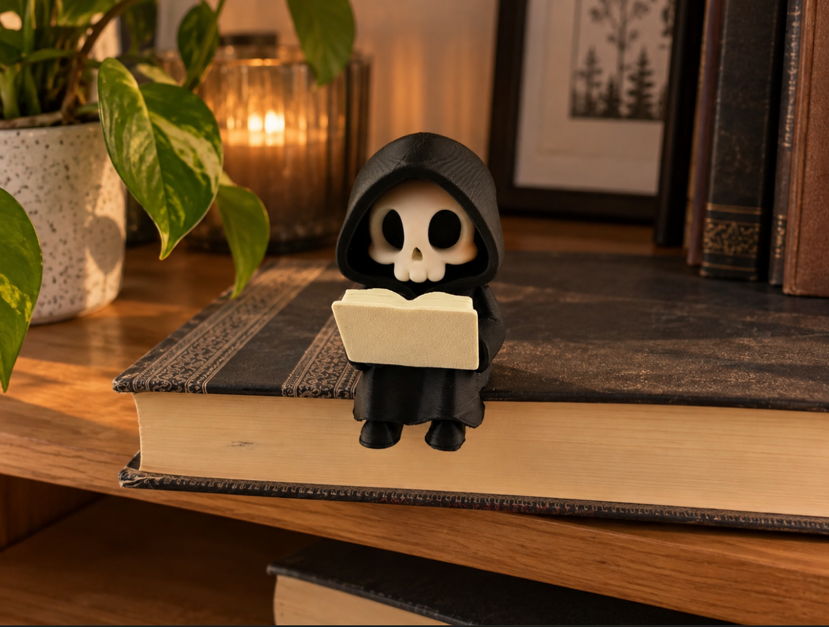 Totenkopf-Figur mit Buch – Gothic-Deko für Bücherregal & Leseecke